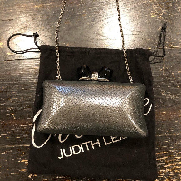 Judith Lieber/Overture/Grey/With Black Bow - Picture 4 of 7